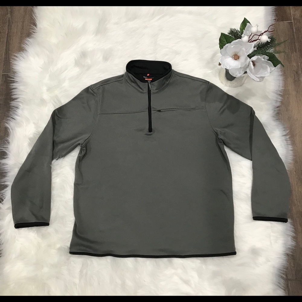 Van Heusen Traveler Gray Pullover 1/4 Zip Sweater
